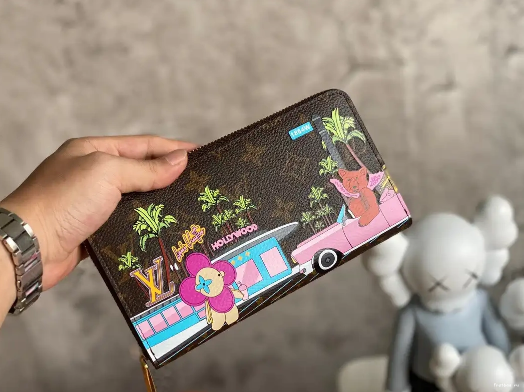 First bag ru WALLET LOUIS VUITTON ZIPPY 0515